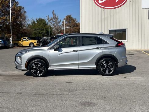 New 2026 Mitsubishi Eclipse Cross SEL image 2