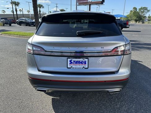 Used 2021 Lincoln Nautilus FWD w/ Equipment Group 101A image 5