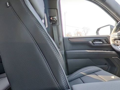 New 2026 GMC Yukon Denali w/ Denali Reserve Package image 39