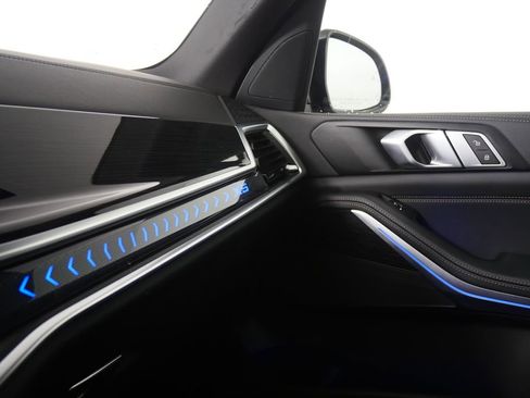 Certified 2025 BMW X5 sDrive40i w/ M Sport Package image 31