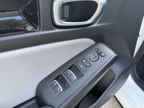 Certified 2025 Honda Civic Sport image 17