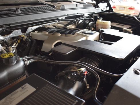 Used 2018 Cadillac Escalade Premium Luxury image 37