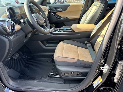 New 2026 Chevrolet Equinox ACTIV w/ Convenience Package III FWD image 10