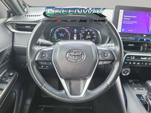 Used 2024 Toyota Venza Limited image 27