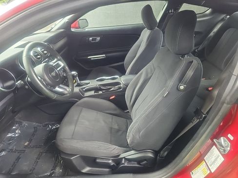 Used 2020 Ford Mustang Coupe RWD image 21