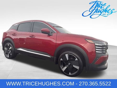 Used 2025 Nissan Kicks SR w/ SR Premium Package FWD image 1