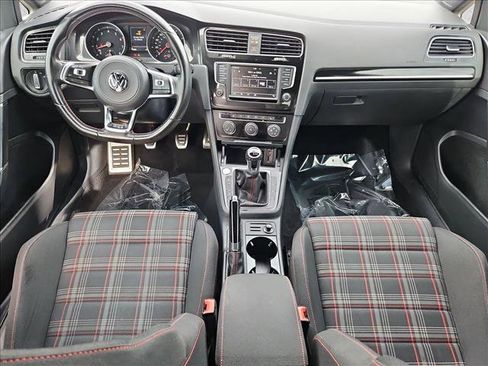 Used 2017 Volkswagen GTI Sport image 16