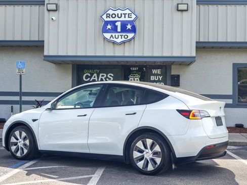 Used 2020 Tesla Model Y Long Range AWD/4WD image 6