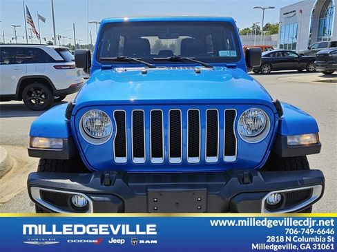Used 2022 Jeep Wrangler Unlimited Sahara w/ Cold Weather Group image 2