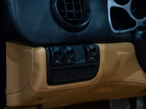 Used 2004 Ferrari 360 Spider image 40