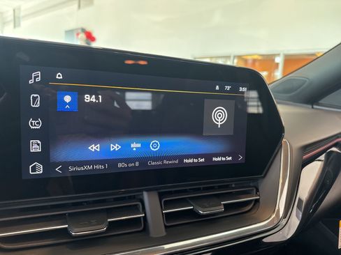 New 2026 Chevrolet Trax RS w/ Sunroof Package FWD image 30