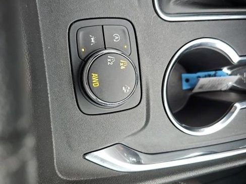 Used 2023 Chevrolet Traverse LT w/ LPO, Floor Liner Package image 20