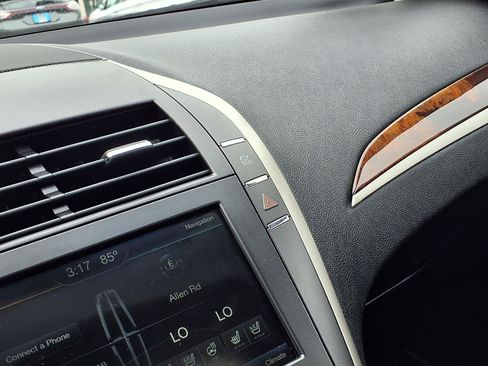 Used 2016 Lincoln MKZ Hybrid w/ Equipment Group 600A Reserve FWD image 17