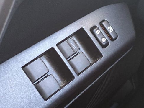 Used 2016 Toyota RAV4 XLE w/ Convenience Package image 23