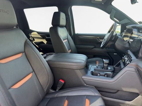 Used 2025 GMC Sierra 1500 AT4 w/ AT4 Premium Package AWD/4WD image 23