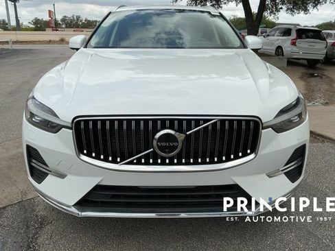 Certified 2023 Volvo XC60 B5 Plus w/ Climate Package AWD/4WD image 3