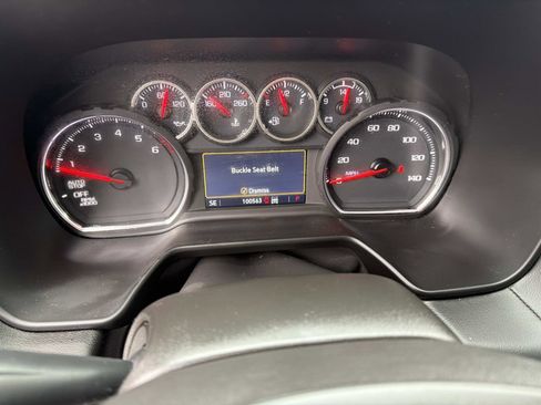 Used 2021 Chevrolet Suburban RST w/ Luxury Package image 9