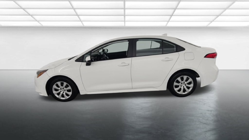 Used 2024 Toyota Corolla LE FWD image 4