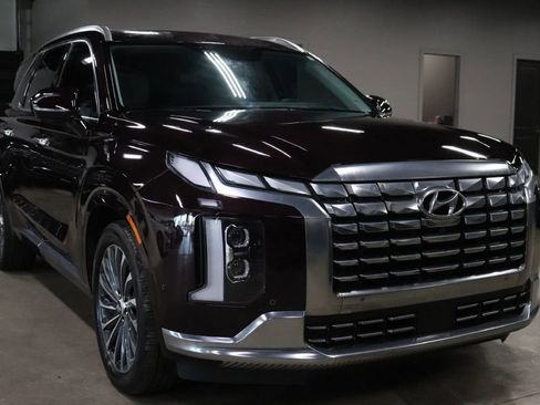Used 2024 Hyundai Palisade Calligraphy image 7