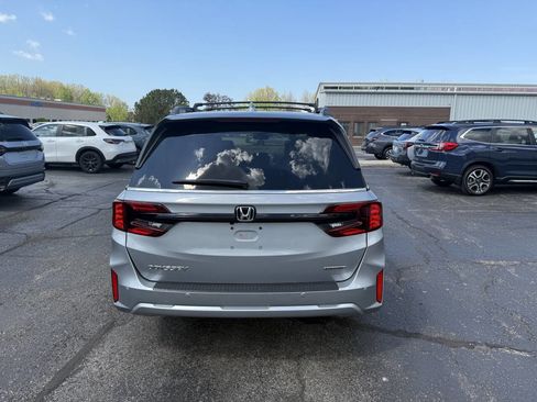 Used 2025 Honda Odyssey Touring image 7