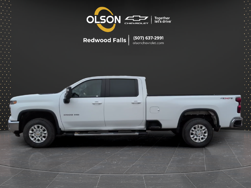 Used 2025 Chevrolet Silverado 3500 LT w/ Safety Package AWD/4WD image 2