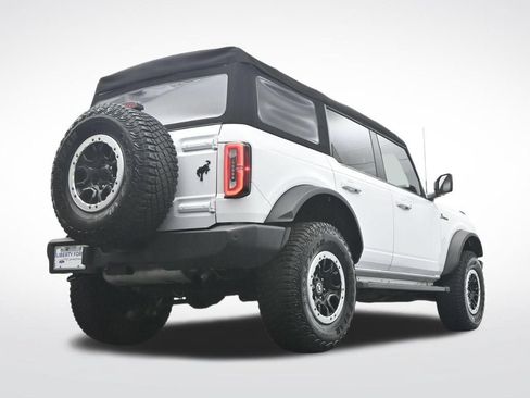 Certified 2024 Ford Bronco Outer Banks w/ Sasquatch Package AWD/4WD image 37