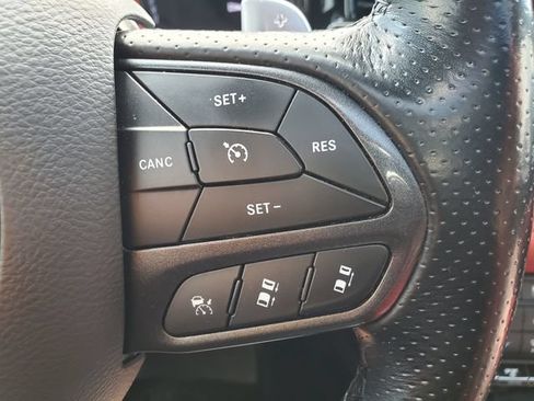Used 2022 Dodge Durango R/T AWD/4WD image 11