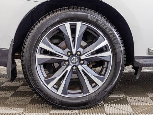 Used 2019 Nissan Pathfinder Platinum AWD/4WD image 59