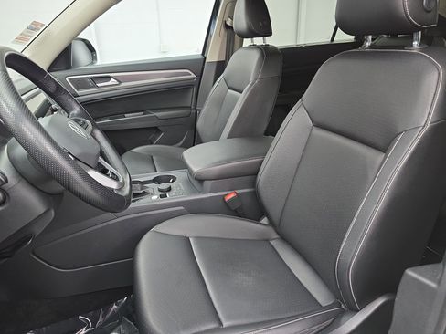 Used 2021 Volkswagen Atlas SE image 16