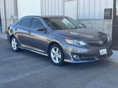 Used 2014 Toyota Camry SE