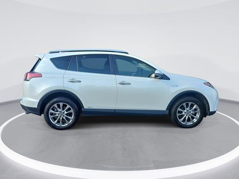 Used 2016 Toyota RAV4 Limited AWD/4WD image 4