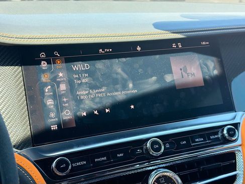 Used 2024 Bentley Flying Spur W12 image 34