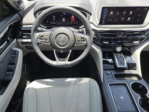 Certified 2025 Acura MDX FWD w/ Technology Package image 5