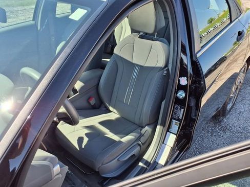 Used 2025 Hyundai Elantra SEL FWD image 51