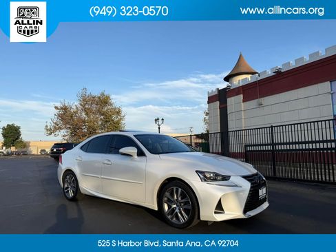 Used 2020 Lexus IS 300 RWD image 3