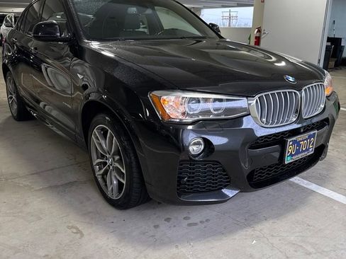 Used 2017 BMW X4 xDrive28i AWD/4WD image 3