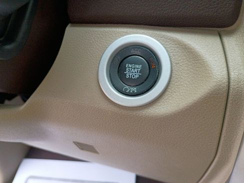 Used 2018 RAM 2500 Laramie image 27