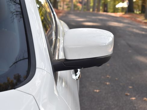 Used 2021 Maserati Levante GranSport image 16