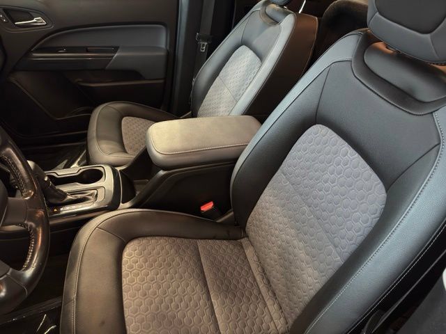 Used 2018 Chevrolet Colorado Z71 AWD/4WD image 6