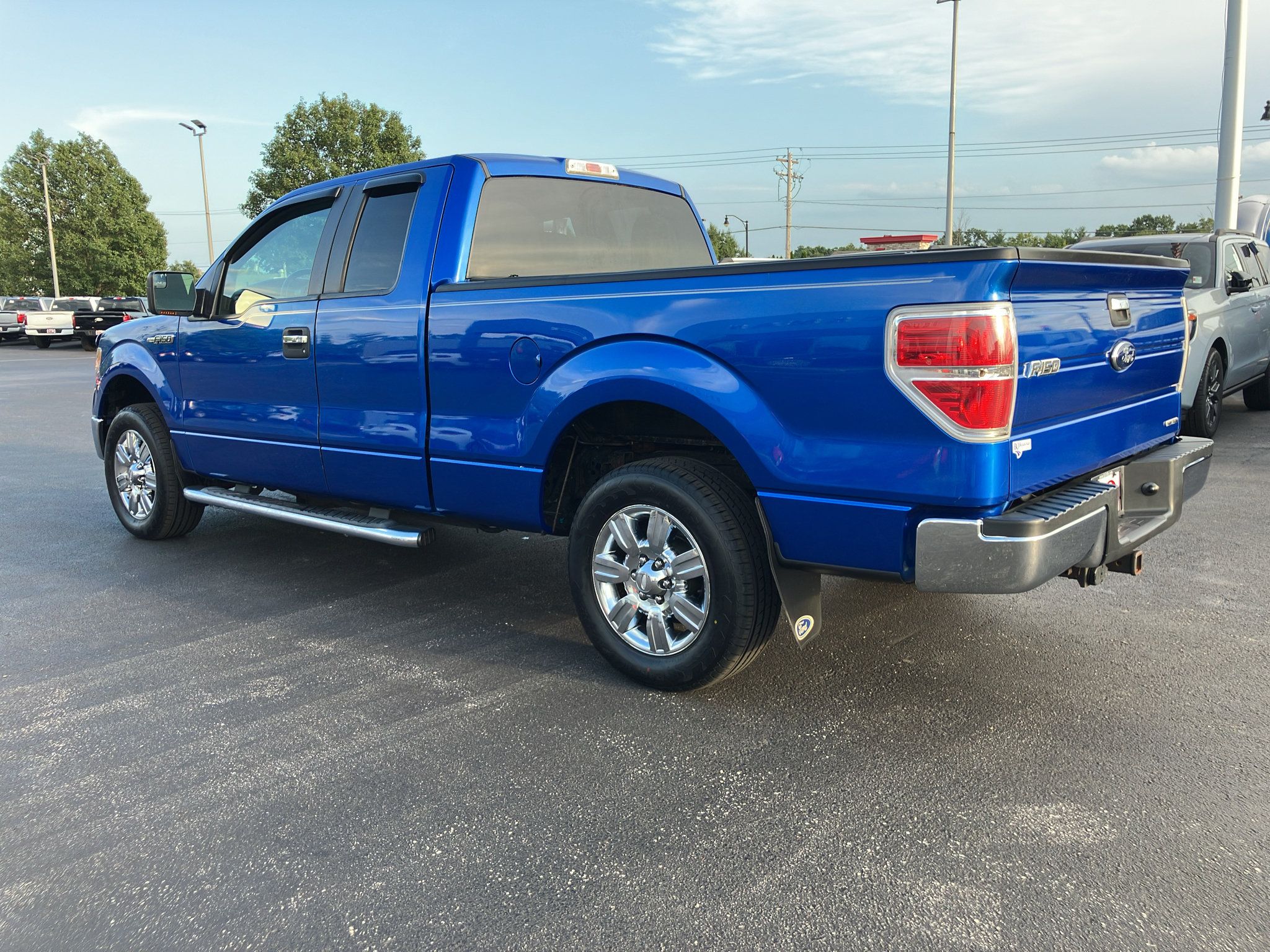 Used 2011 Ford F150 XLT w/ XLT Chrome Pkg RWD image 4