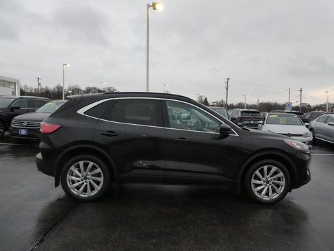 Used 2022 Ford Escape Titanium w/ Titanium Elite Package AWD/4WD image 2