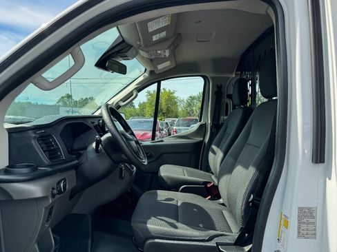 Used 2025 Ford Transit 250 Low Roof w/ Exterior Upgrade Package RWD image 17