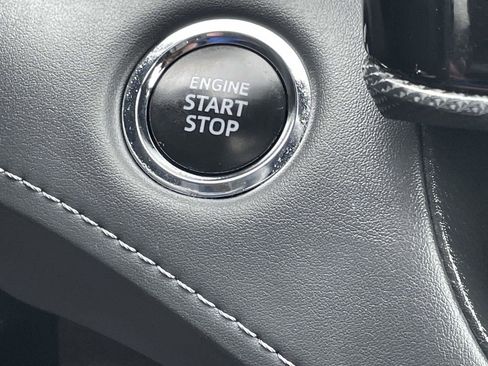 Used 2023 Toyota Highlander XSE FWD image 37