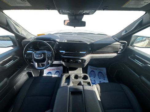 Certified 2022 GMC Sierra 1500 Elevation w/ LPO, Elevation Black Package image 13