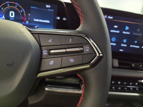 Used 2027 Chevrolet Equinox RS w/ Safety and Technology Package FWD image 26