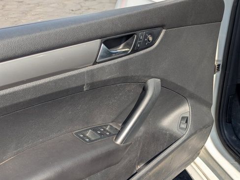 Used 2014 Volkswagen Passat 1.8T image 22