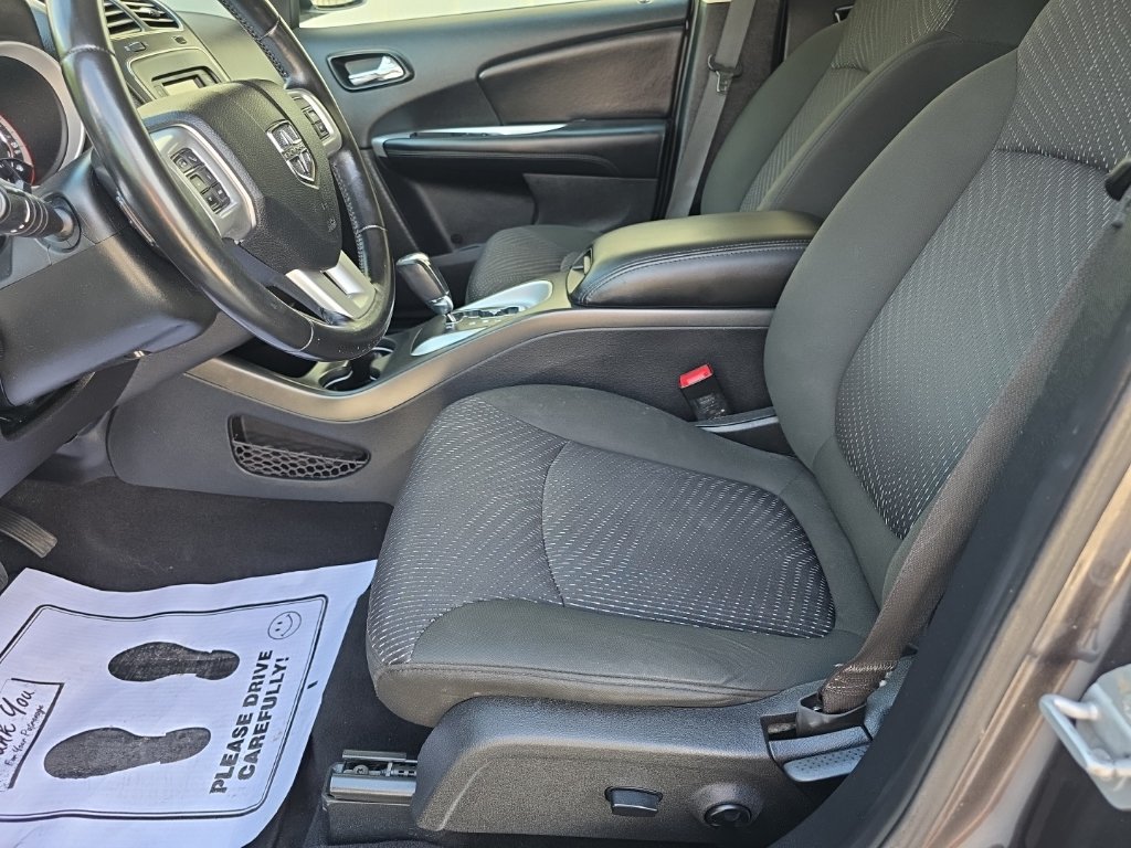 Used 2020 Dodge Journey SE w/ SE Popular Equipment Group FWD image 15