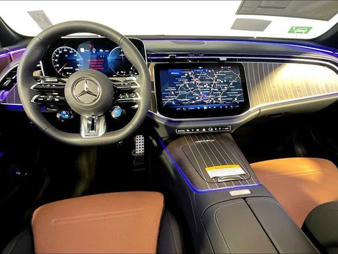 New 2026 Mercedes-Benz E 53 AMG e 4MATIC Sedan image 7