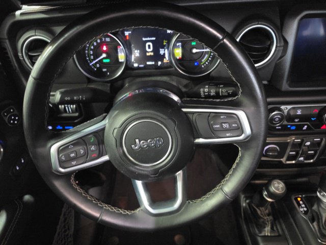 Used 2021 Jeep Wrangler Unlimited Sahara AWD/4WD image 35