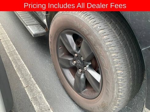 Used 2019 RAM 1500 Express w/ Express Value Package AWD/4WD image 2